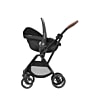 8440104110_2024_maxicosi_carseat_babycarseat_pebbles_black_tonalblack_flexibletravelsystem_side